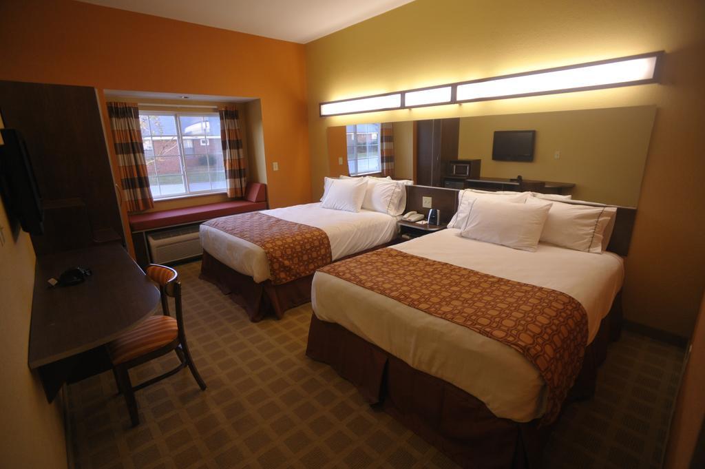 Microtel Inn & Suites By Wyndham University Medical Park Greenville Exterior foto